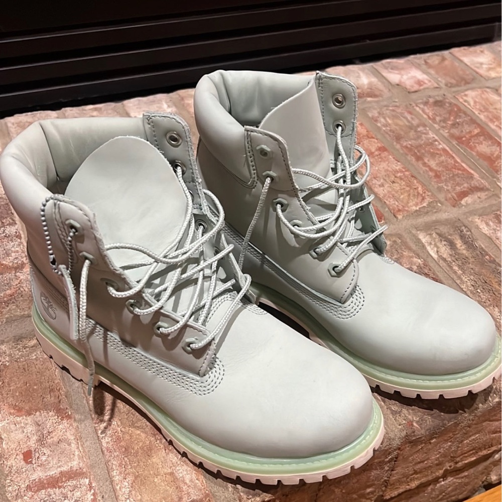 Timberland mint leather boots